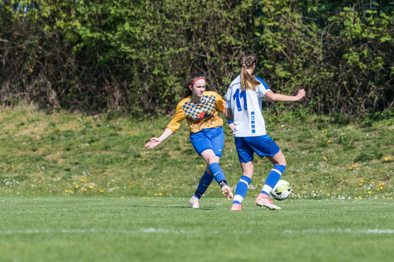 Bild 81 - B-Juniorinnen Bramstedter TS - SSV Hennstedt : Ergebnis: 3:7